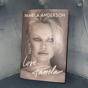 Love, Pamela Novel